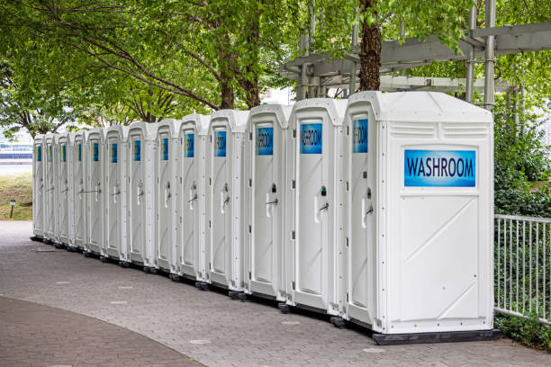 Best Portable toilet rental cost  in Marion, WI